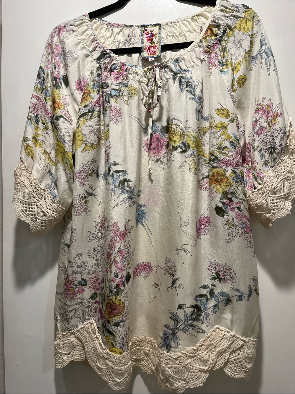 Johnny Was Silk Cream Floral Crochet-Trim Peasant Tunic